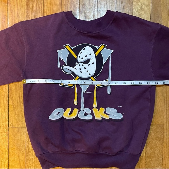 [Mighty Ducks] 90’s VTG Disney Purple Crewneck - Picture 2 of 8